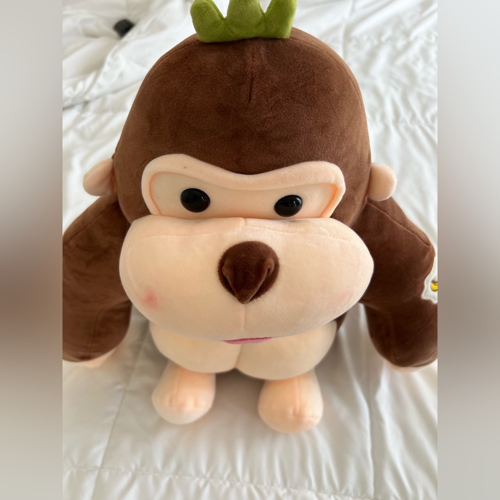 "Muscular King Kong Plush" - Picture 4 of 7